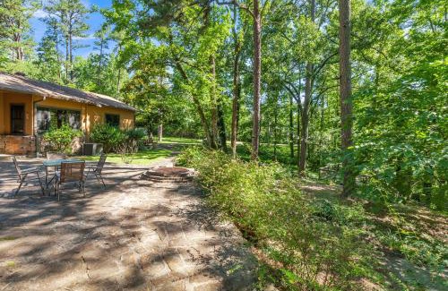 Mena House | Shangri-La ! A Serene Retreat - Direct access to Trails just 7 miles drive !