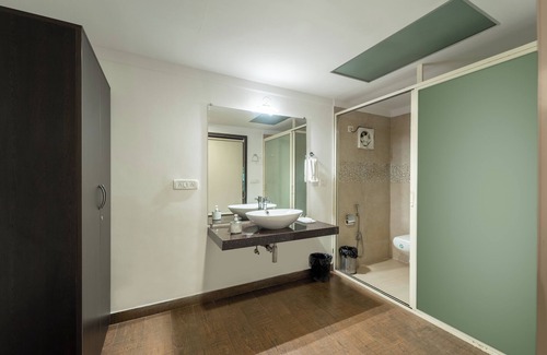 Kulem Hotel | Shangri La Jungle Resort