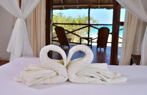 Ambatomilo Cabin | Shangri-la Lodge