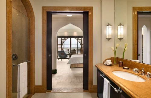 Al Maqta Hotel | Shangri-La, Qaryat Al Beri, Abu Dhabi