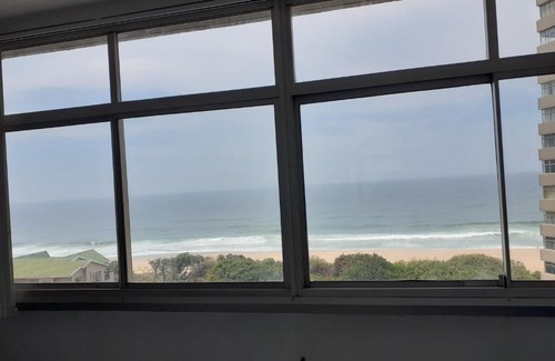 Doonside Apartment | Shangri La Self Catering Holiday Apartment