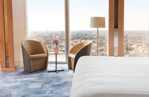 Elephant and Castle Hotel | Shangri-La The Shard, London