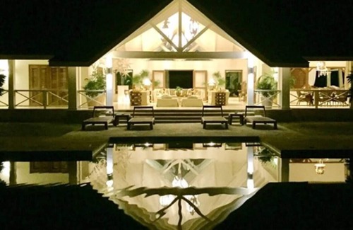 Diani Beach Villa | Shani House -Diani beach front private luxury villa, fully staffed.