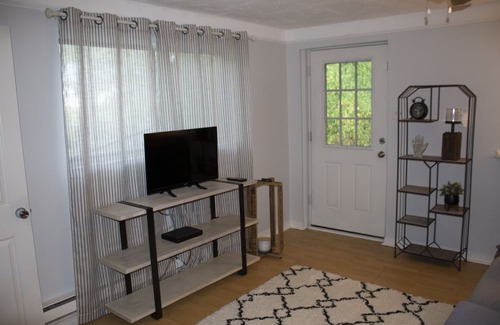 Kabletown House | Shannondale Lake House