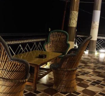 Kasol House | Shanti cafe and guest house chojh