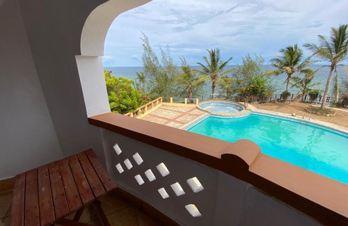 Shanzu Hotel | Shanzu Beachfront Suites