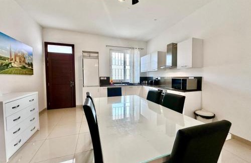 Ta' Giorni Apartment | Shared Apartment in St Julian's