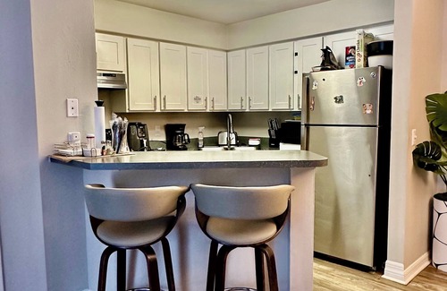 Kirkman North Apartment | Shared Apartment-Private Room & Bath in Orlando!