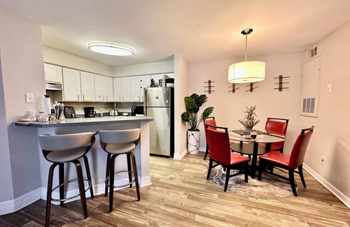 Kirkman North Apartment | Shared Apartment-Private Room & Bath in Orlando!