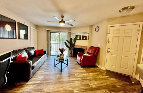 Kirkman North Apartment | Shared Apartment-Private Room & Bath in Orlando!
