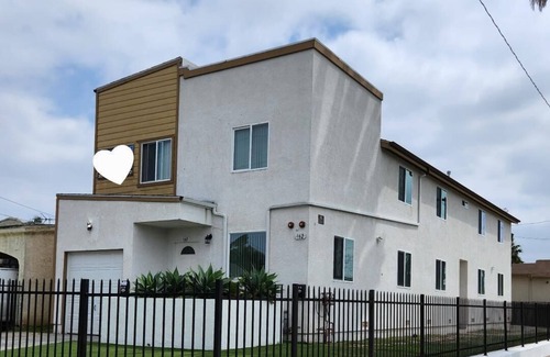 Los Angeles House | Shared Living - New Home - Safe & Clean