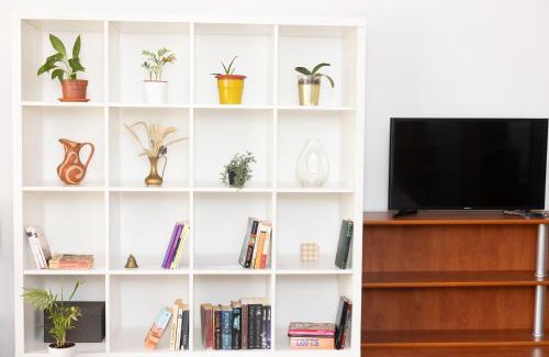 Bucharest City-Centre House | Shared Retro Vintage Luxury Apartment