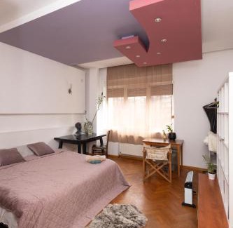 Bucharest City-Centre House | Shared Retro Vintage Luxury Apartment