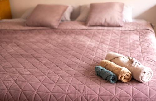 Bucharest City-Centre House | Shared Retro Vintage Luxury Apartment