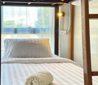 Bang Phlat House | Shared Room Megun