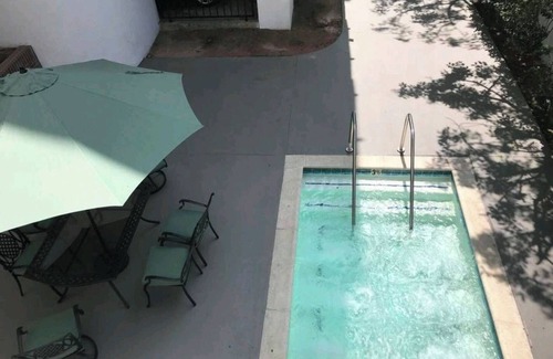 Koreatown Apartment | Shared Room Space 1/4 in Koreatown