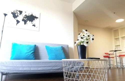 Koreatown Apartment | Shared Room Space 1/4 in Koreatown