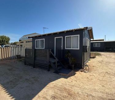 Denham Apartment | Shark Bay Cottages