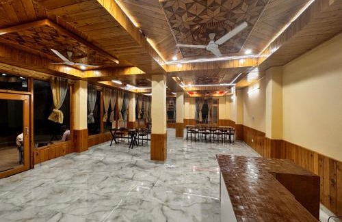 Chail Hotel | SHARMA HOTEL CHAIL iNN