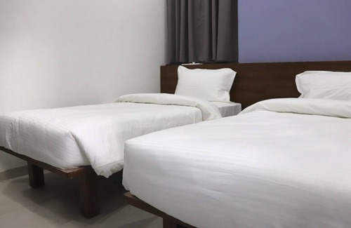 Erandwane Hotel | Sharman Suites