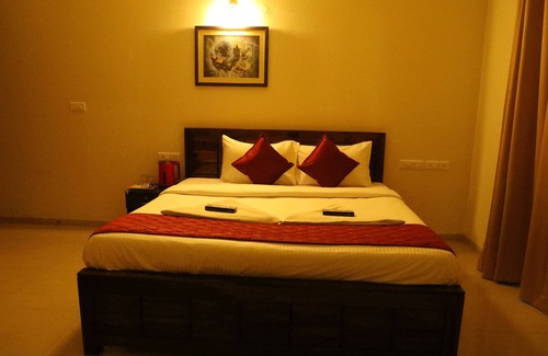 Oragadam Hotel | SHASTIK RESIDENCY