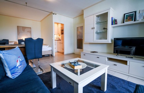 Sahlenburg Apartment | SHE6 - Holiday apartment with sea view in the beach tower Cuxhaven Sahlenburg