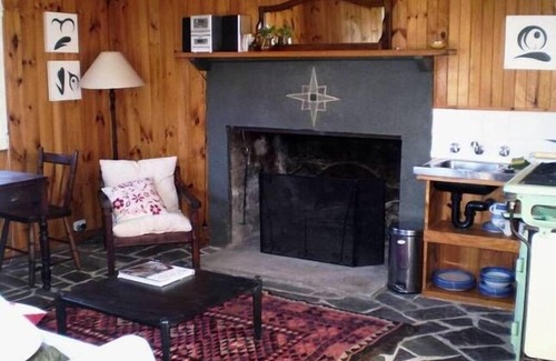 Curraweela Cottage | Shearers' Cottage at Tanjenong in Curraweela