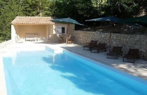 Sainte-Euphemie-sur-Ouveze Other | Sheepfold restored In Provence near Vaison la Romaine and Mont Ventoux