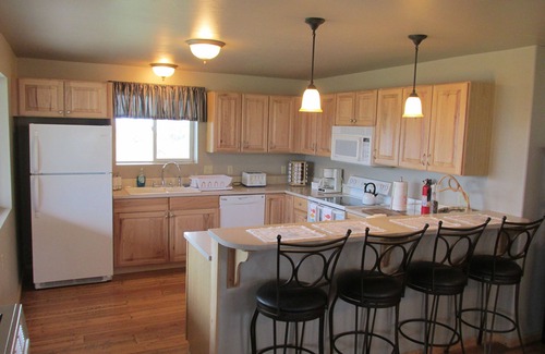 Cameron Cabin | Sheep Mountain Cabin - Sleeps 8; 3BD/2.5BA on 19 acres of Montana paradise