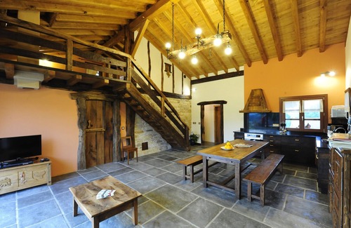 Sare Ski Chalet | Sheepfold in the village of Sare