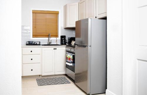 George Town Apartment | Sheer Bliss BeachView Apt #2