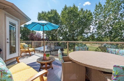 Southeast Calgary House | SHEER PERFECTION ~ 4BD, 2.5BA, K9 Friendly, on Eagle Quest Golf Course