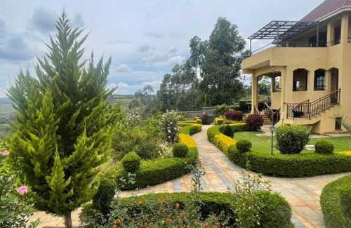 Nakuru House | Sheerdrop ; An idyllic Countryside home in Nakuru Kenya with stunning Views
