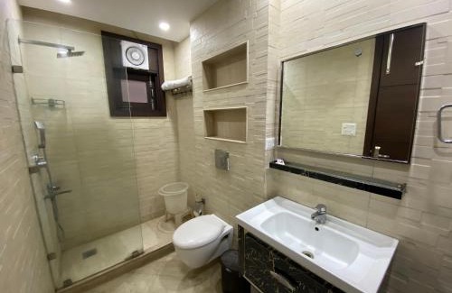 South Extension Bed & Breakfast | Sheesh Mahal Bed & Breakfast