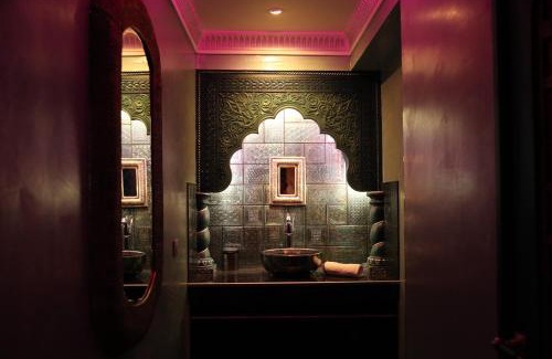 Vaise Hotel | Sheherazade