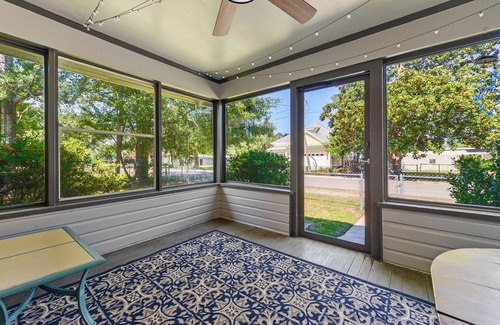 Biloxi House | Shelby Chateau - close to beach & only one block from downtown Ocean Springs!