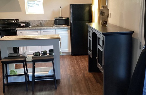 Southeast Houston Apartment | Shelia's Studio
