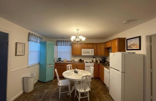 Morehead City House | Shell Cottage DOG Friendly in Historic District