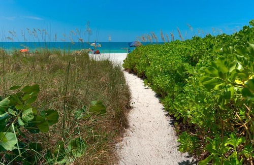 Holmes Beach House | Shell Haven