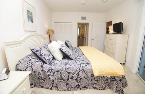 Sanibel House | Shell Island Beach Club #6A