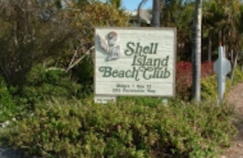 Sanibel Condo | Shell Island Beach Club unit 1C Prime top floor full gulf view.