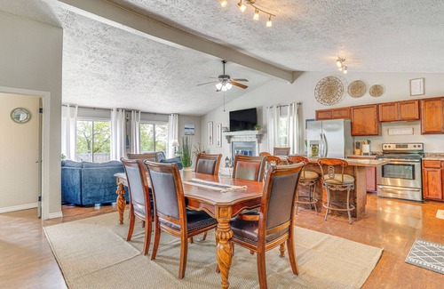 Shell Knob House | Shell Knob Home w/Deck & Table Rock Lake View