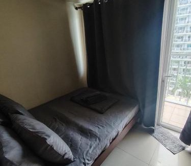 Barangay 76 Apartment | Shell residence Japs staycation