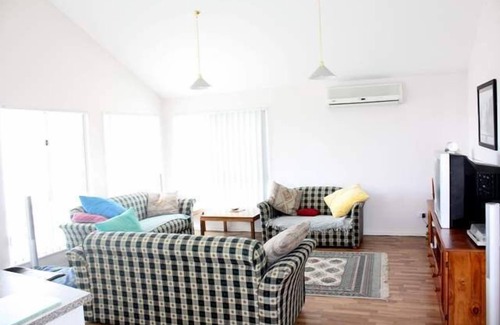 Goolwa South House | Shell Seekers Summary