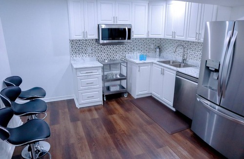 Port Dalhousie House | Shelley Ave Regatta cottage