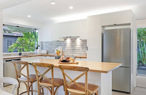 Shoalhaven Heads House | Shellhaven – walking distance of Seven Mile beach