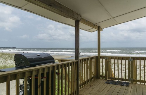 Long Beach House | Shellington: Oceanfront beach cottage in East Beach