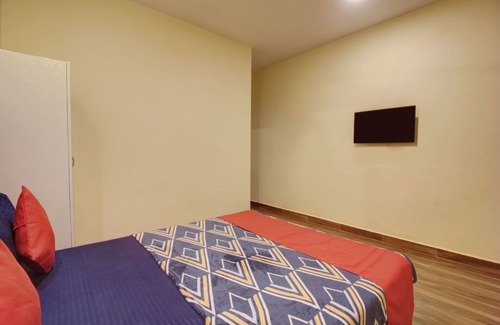 Calangute Bed & Breakfast | Shellys Hideout Inn : Deluxe Room