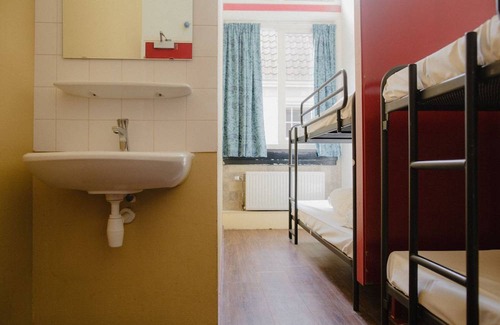 Amsterdam City Centre Hostel | Shelter City