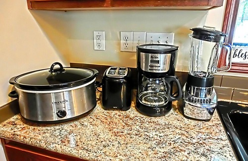 Weeki Wachee Gardens Apartment | Shelter from the Storm | Weeki Wachee Riverfront Escape